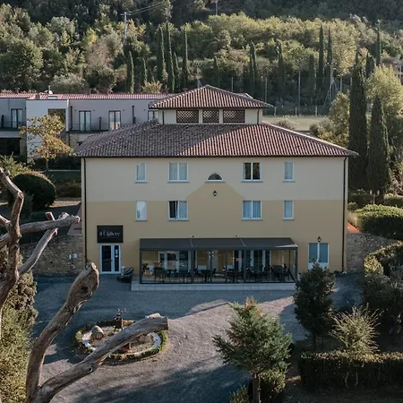 Szálloda Borgo San Martino - &
